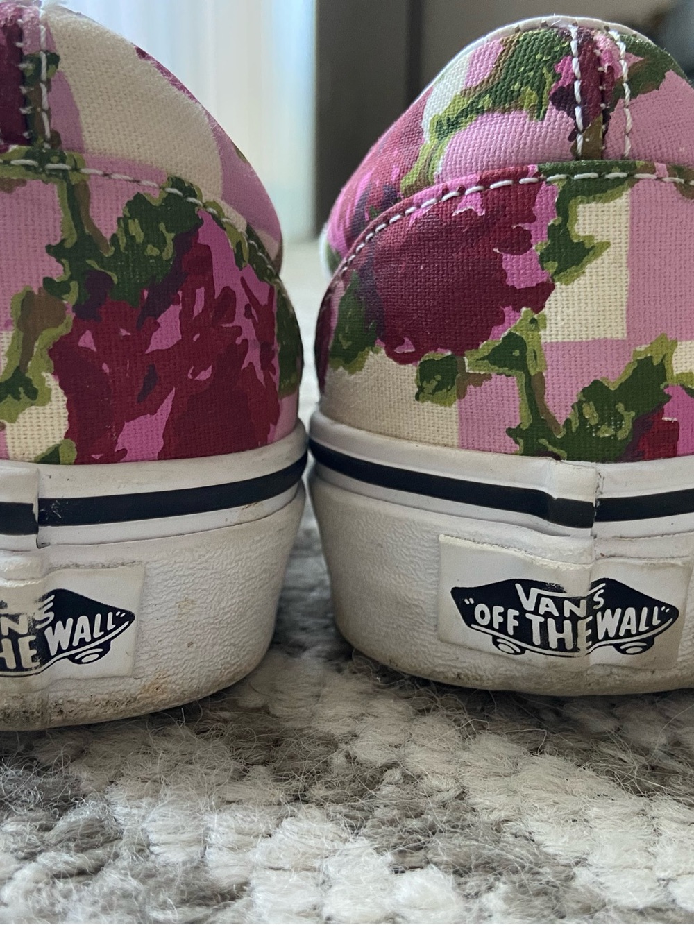 Vans checkered slip on- wmns 9 - Picture 5 of 6